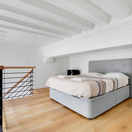 Duplex Notre-Dame De Paris Lägenhet Exteriör bild