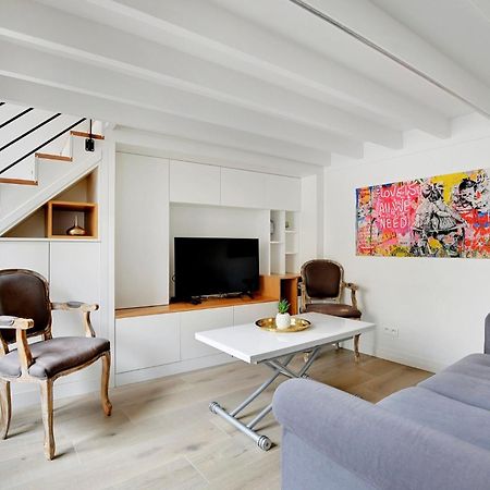 Duplex Notre-Dame De Paris Lägenhet Exteriör bild